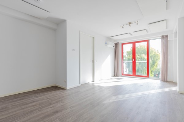 Medium property photo - Halverwege 37, 2402 NK Alphen aan den Rijn
